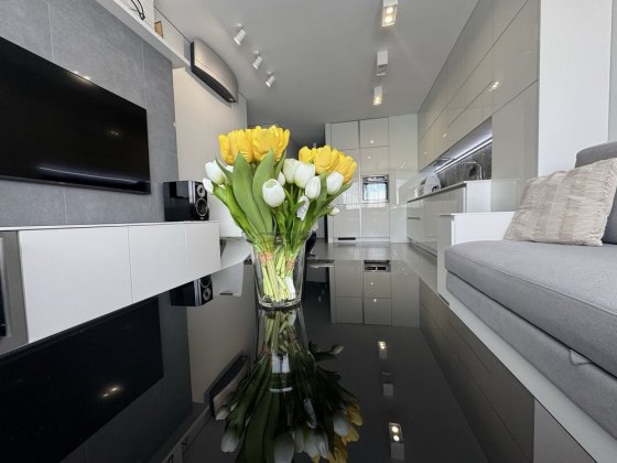 Оренда без% 3к квартири 95 м² з інвертором ЖК Парк Авеню 2 спальні Голосіївський проспект 60