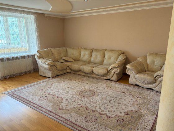 Оренда 3-х кімнатної квартири по вулиці Зарічанська Хмельницький