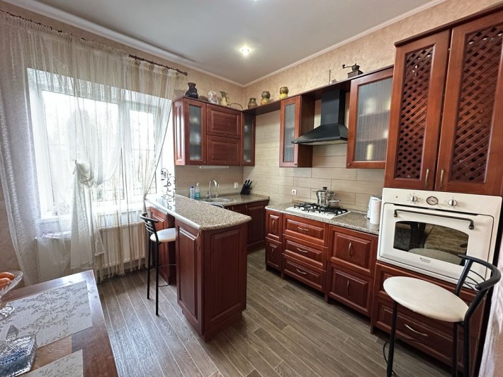 Оренда 3-кімн.квартири в ЦЕНТРІ - фото 1
