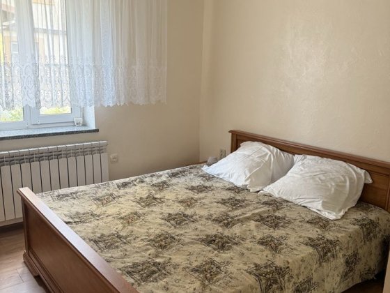 2 кім на землі з місцем для авто Ровно