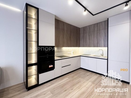 Оренда 1-кімнатної квартири, 40 м2, ЖК "City line", вул. Капушанська