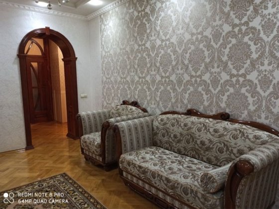 Оренда 2х кімнатна вул.Головна р-н Бартка Чернівці