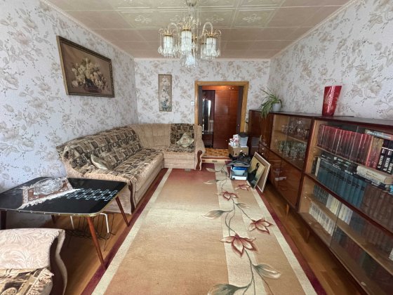 Сдам 3к квартиру рн Космической Сокол 1 , 3 этаж