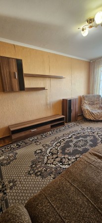 Оренда 2к квартири біля Зорі - фото 1