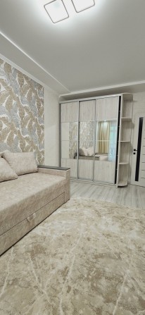 Оренда дуже класної 2к квартири в новобудові - фото 1