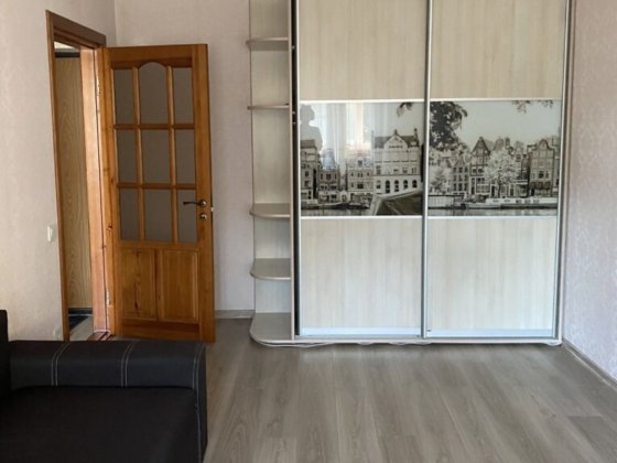 1к кв на Юності. Вільна