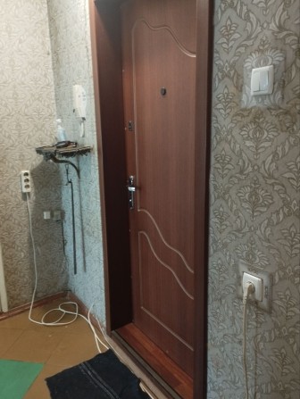 Оренда 3 кім.9/9 вул.Краснова. - фото 1