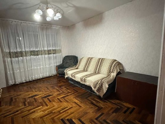 Здам  4кв. Піски, меблі, техніка. Запорожье