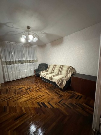 Здам  4кв. Піски, меблі, техніка. - фото 1