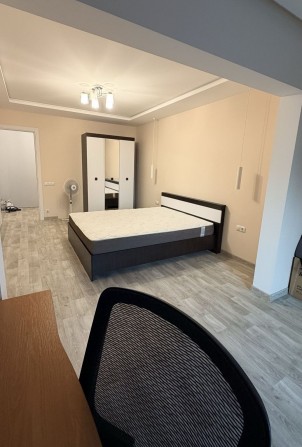 Оренда 3х кімнатної квартири у Комунарському р-ні (Новокузнецька 57) - фото 1