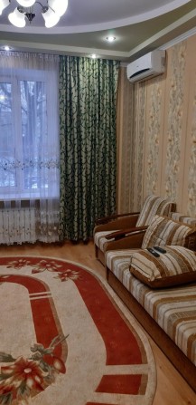Сдам 2-х комнатную квартиру в центре. - фото 1