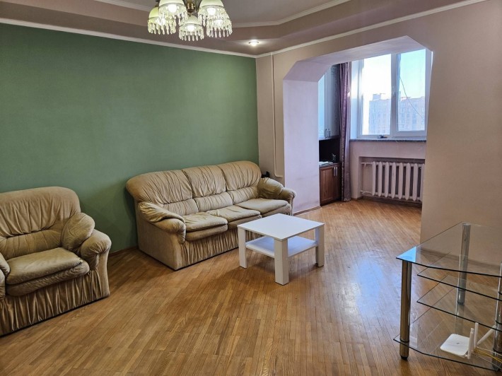 Оренда 3-х кімнатної квартири на корбутівці - фото 1