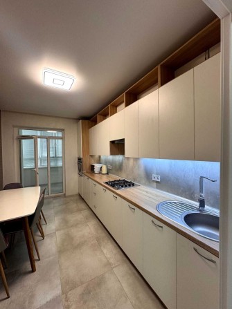 Оренда  1-кімнатної квартири (45 м²) — вул. Зелена, 281Б - фото 1