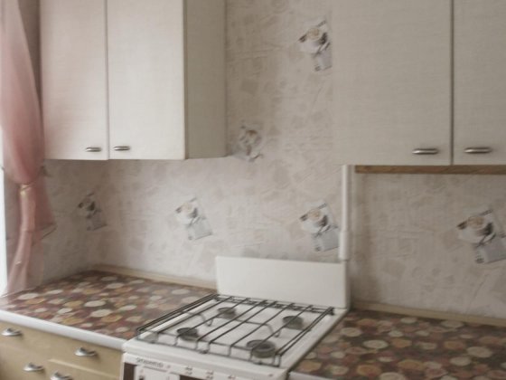 Здам  малосімейку  Коробова  Червоний Камінь