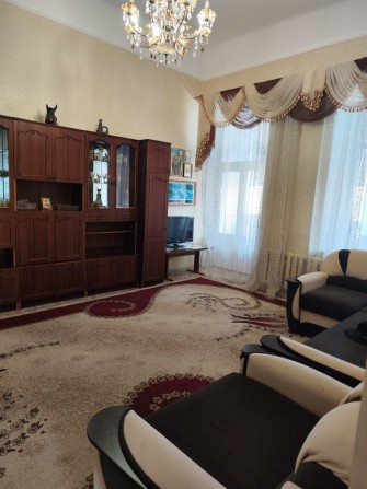 Сдаю 2к/кв Пушкинская 2/2 мебель,техника 8000 - фото 1