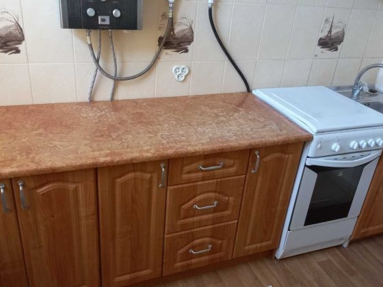 сдам двух комнатную квартиру .