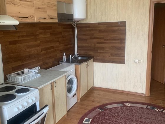 Здам 1к кв   центрі  вул.Пішонівська 7000