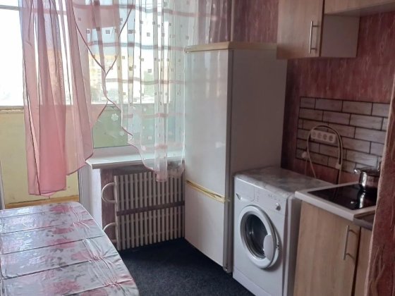 Оренда 1-к квартири поруч ТРЦ Караван