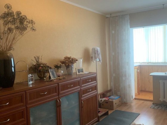 Сдам 3 комнатную квартиру на среднем этаже Ак.Королева/Архитекторская