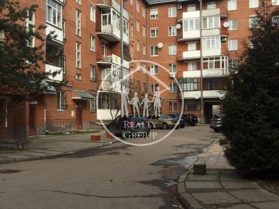Оренда 4-кімнатної дворівневої квартири 140 м² у ближньому центрі Львова (вул. Куликівська / Сахаров Львів