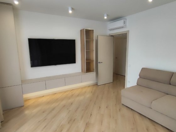 Оренда 3-к квартири заг площею 92 м² у новобудові, вул. Виговського + простора тераса . Львів