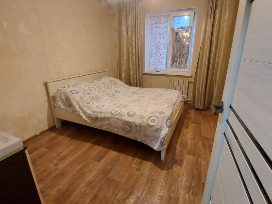 Сдам 2ком Королева 75/2 - Вильямса. 4этаж. Помесячно !