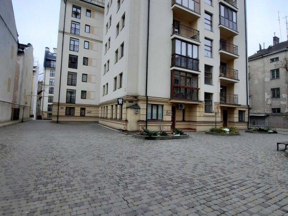 Оренда 2к + парко місце ; 10хв до Львівська Політехніка Львів