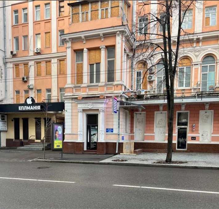 Сдам 3к квартиру под офис Университет Стекляшка Госпром Сумская 47 - фото 1