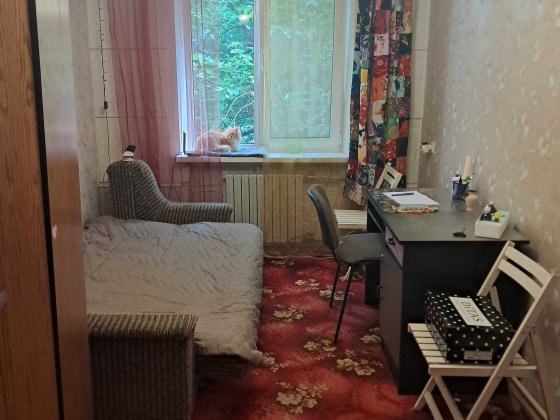 Сдам комнату в квартире с хозяевами. Кам'янське