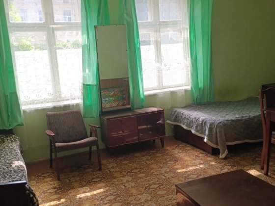 Здається кімната в центрі міста (без господарів) для 2-3 дівчат Дрогобыч
