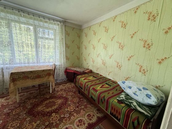 Здається кімната Звягель