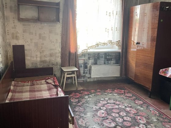 Кімната в гуртожитку. Оплата за один місяць