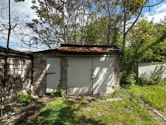 Продам гараж пр. О. Поля, 107Л, погріб, оглядова яма, документи Днепр