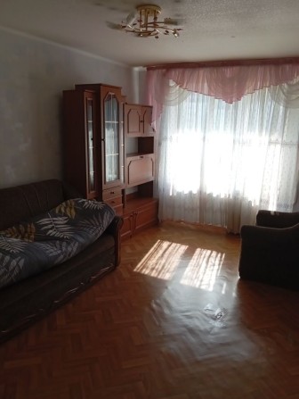 Здається кімната м.Лівобережна 5хв.пішки. - фото 1