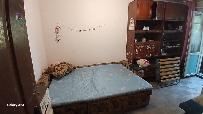 Отличная комната с балконом в разд. 3к.кв. вся необходимая мебель и техника, Отрадный метро  Бересте - фото 1