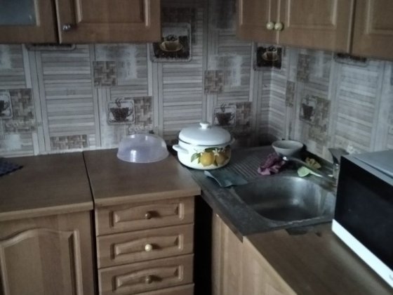 Здам кімнату в трикімнатній квартирі поруч з м. Осокорки без господарі