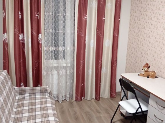 Кімната для дівчини, Виноградар, вул. С. Данченка