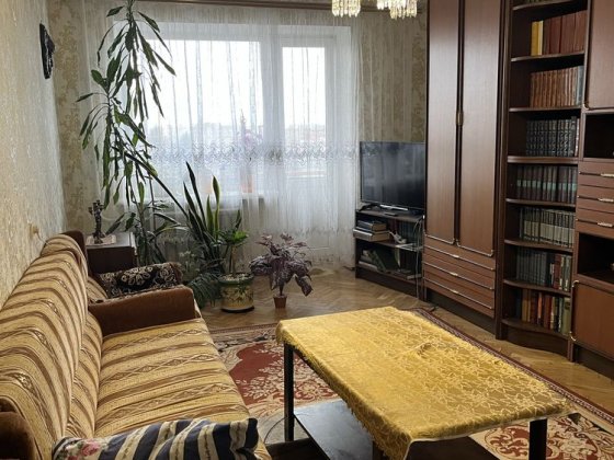 Оренда окремої кімнати для дівчини від власника