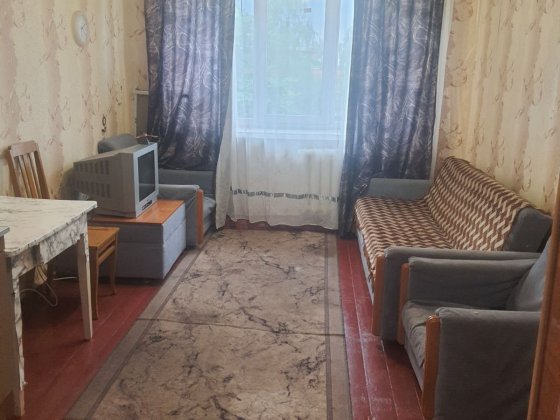 Здається кімната в гуртожитку Сумы