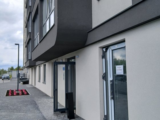 Фасадне приміщення в новому ЖК по вул. Роксоляни. Перший поверх Львов