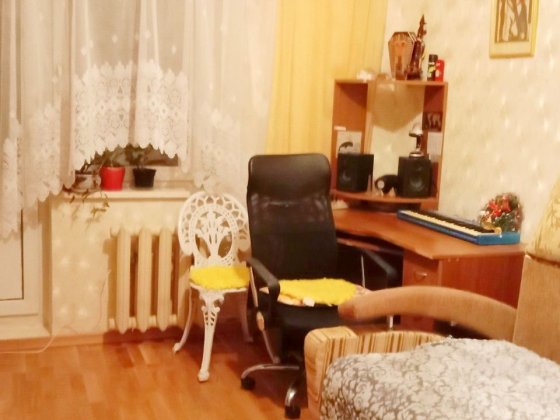 Харьковское шоссе. Рядом "Сильпо".  Сдам аккуратную уютную комнату. Київ