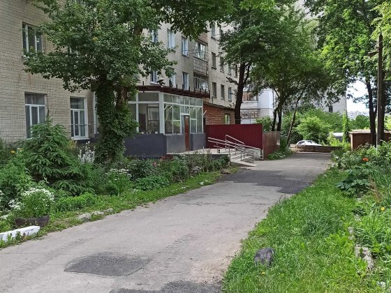 Оренда кімнати в гуртожитку на Л. Ратушної