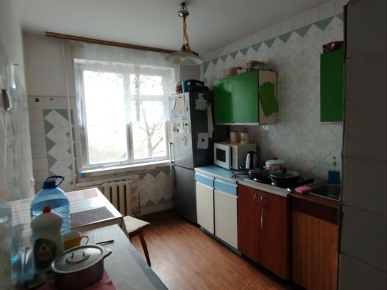 Здам.Кімнату в кв.для 1-2ох.хлопців.Урожай .Без власників.Вільно. Винница