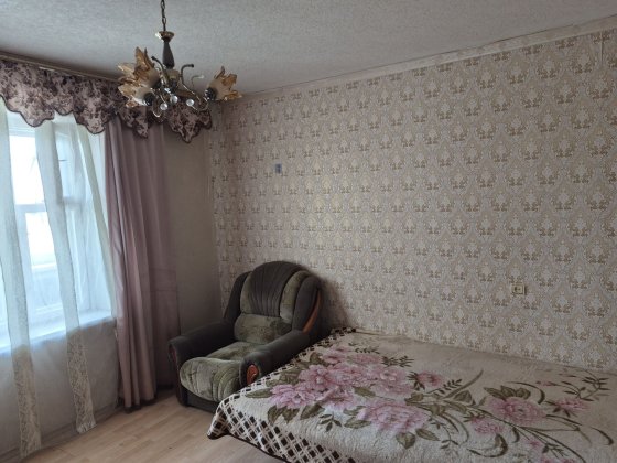 1 кімната,Бальзака 4 , Троєщина ,Деснянський Київ