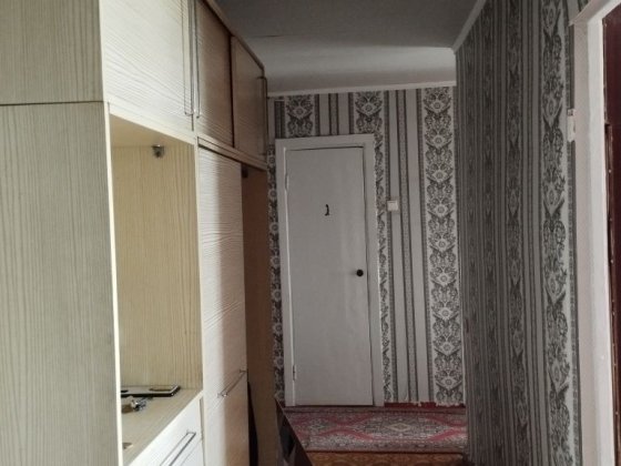 Здам в оренду дві кімнати або одну кімнату в трьох кімнатній квартирі в пристижному районі,центр. Дніпро