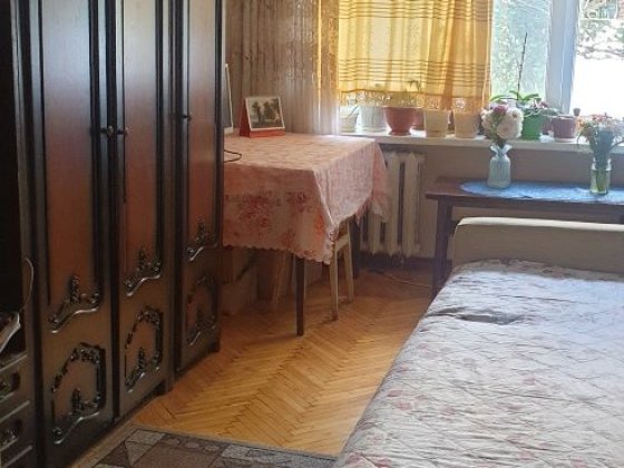 Сдам комнату с еврореионтом,все новое,борщаговка
