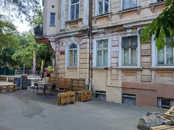 Сдам комнату в коммуне от хозяина ,или   проживание за ремонт. Одеса