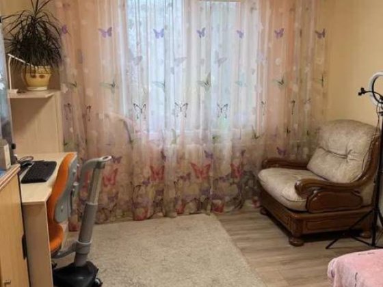 Продаж 3-к квартири вул. Зболбунівська 11 Київ