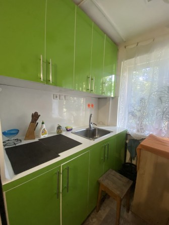 Аренда комнаты в коммуналке ул Сегедская 15 а - фото 1
