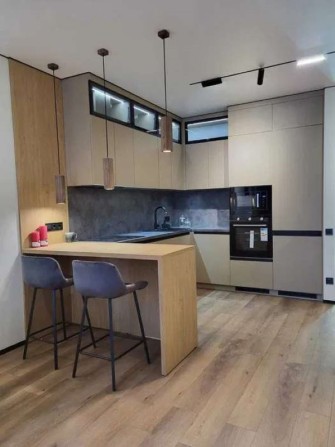 Продаж 1-к квартири вул. Причальна 10 - фото 1
